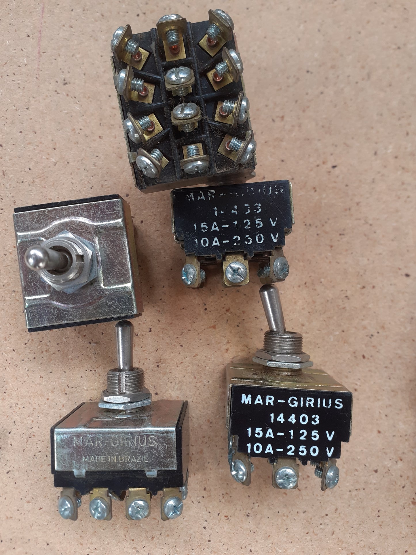 Interruptor Mar Girius 14403