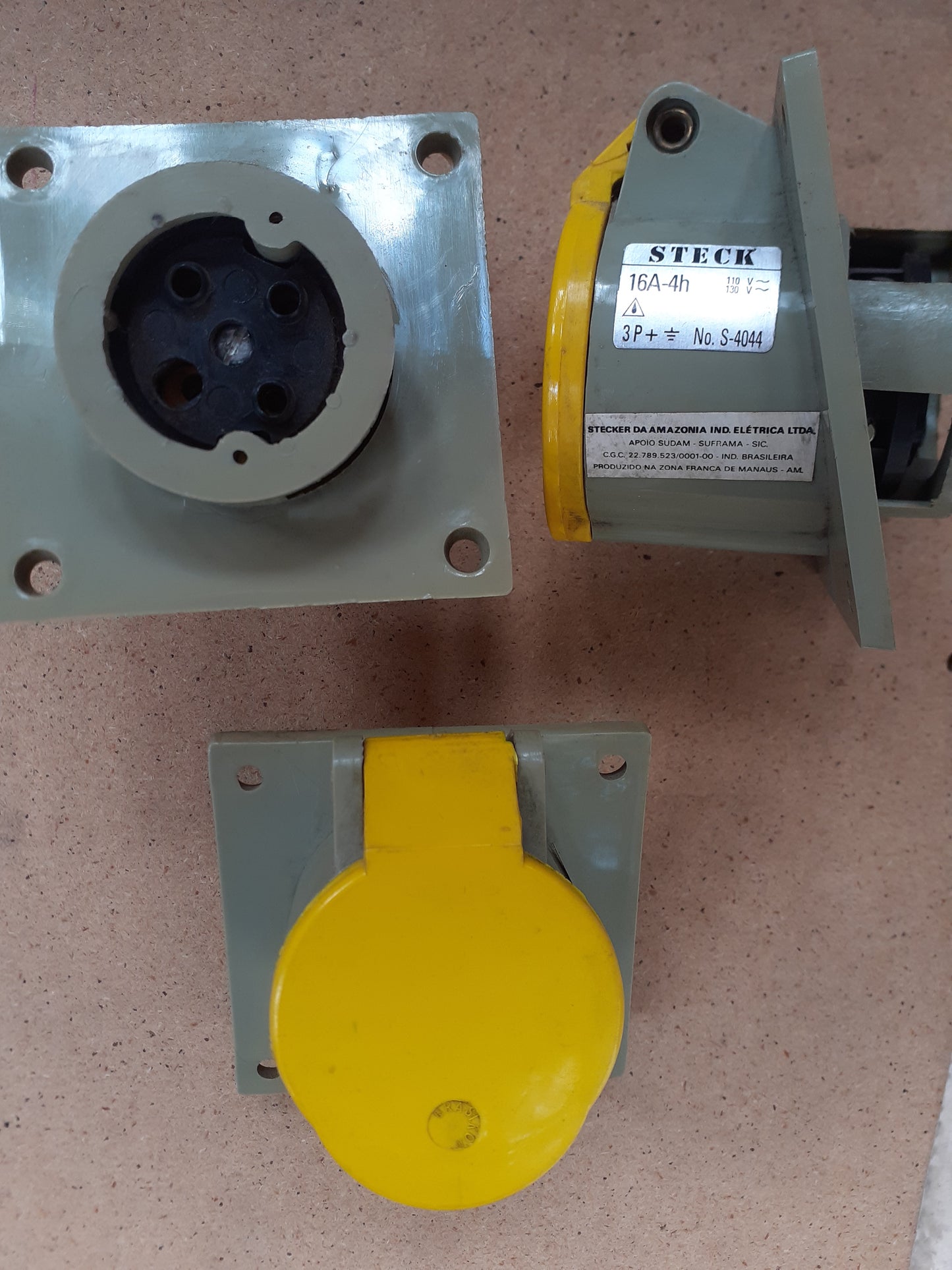 Tomada Steck S-4044