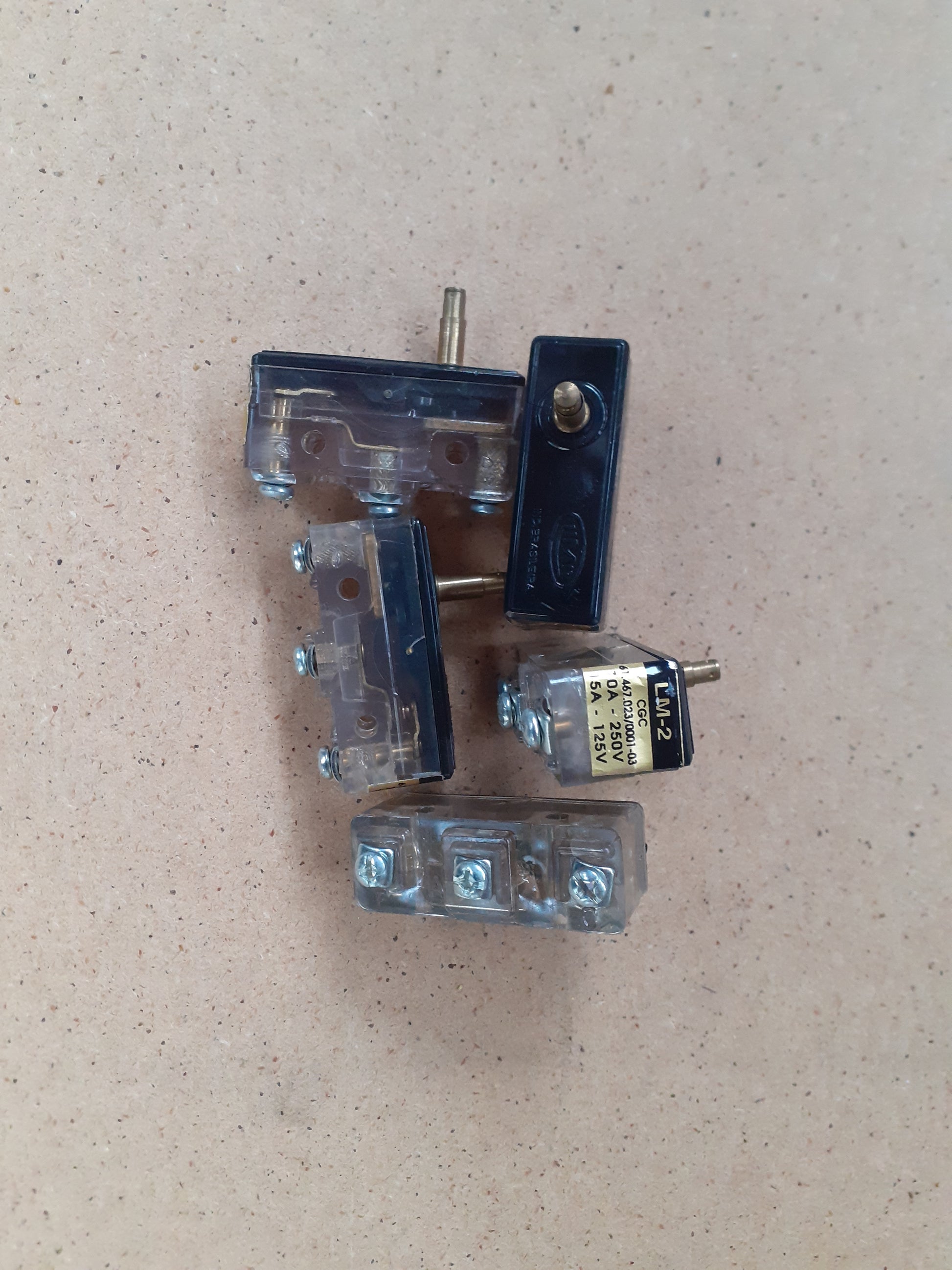 Micro switch Limit LM2