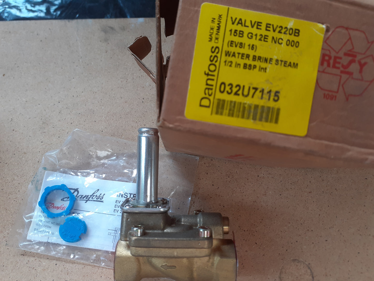Solenoide Danfoss EV220B 032U7115