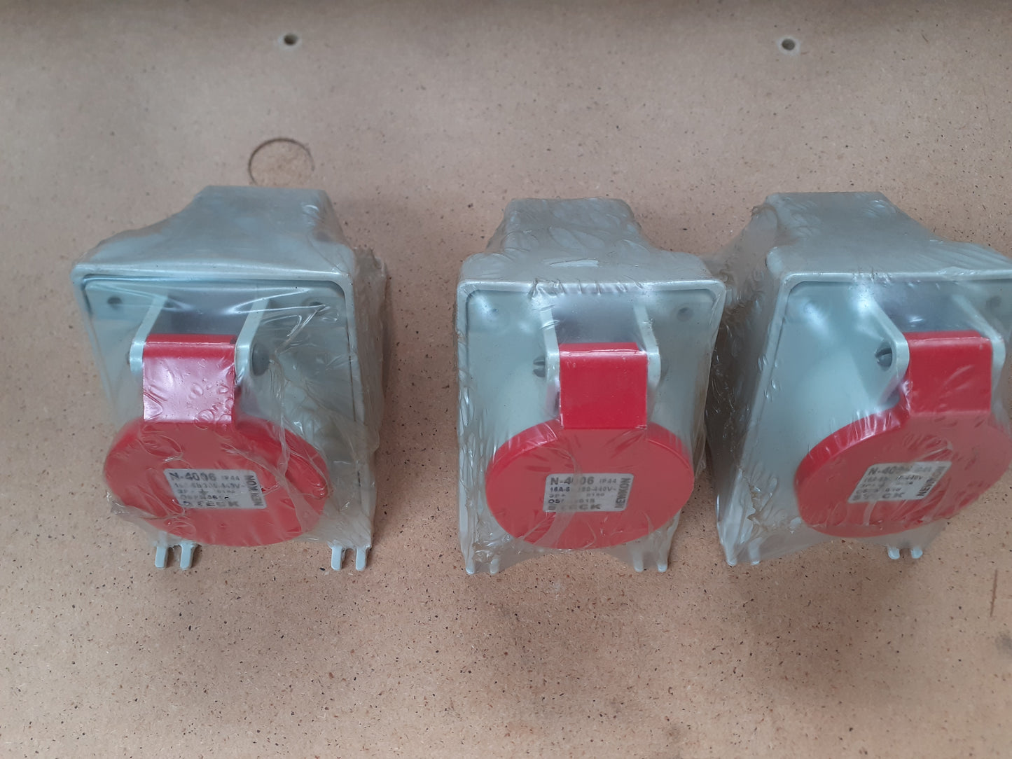 Tomada Steck N-4006