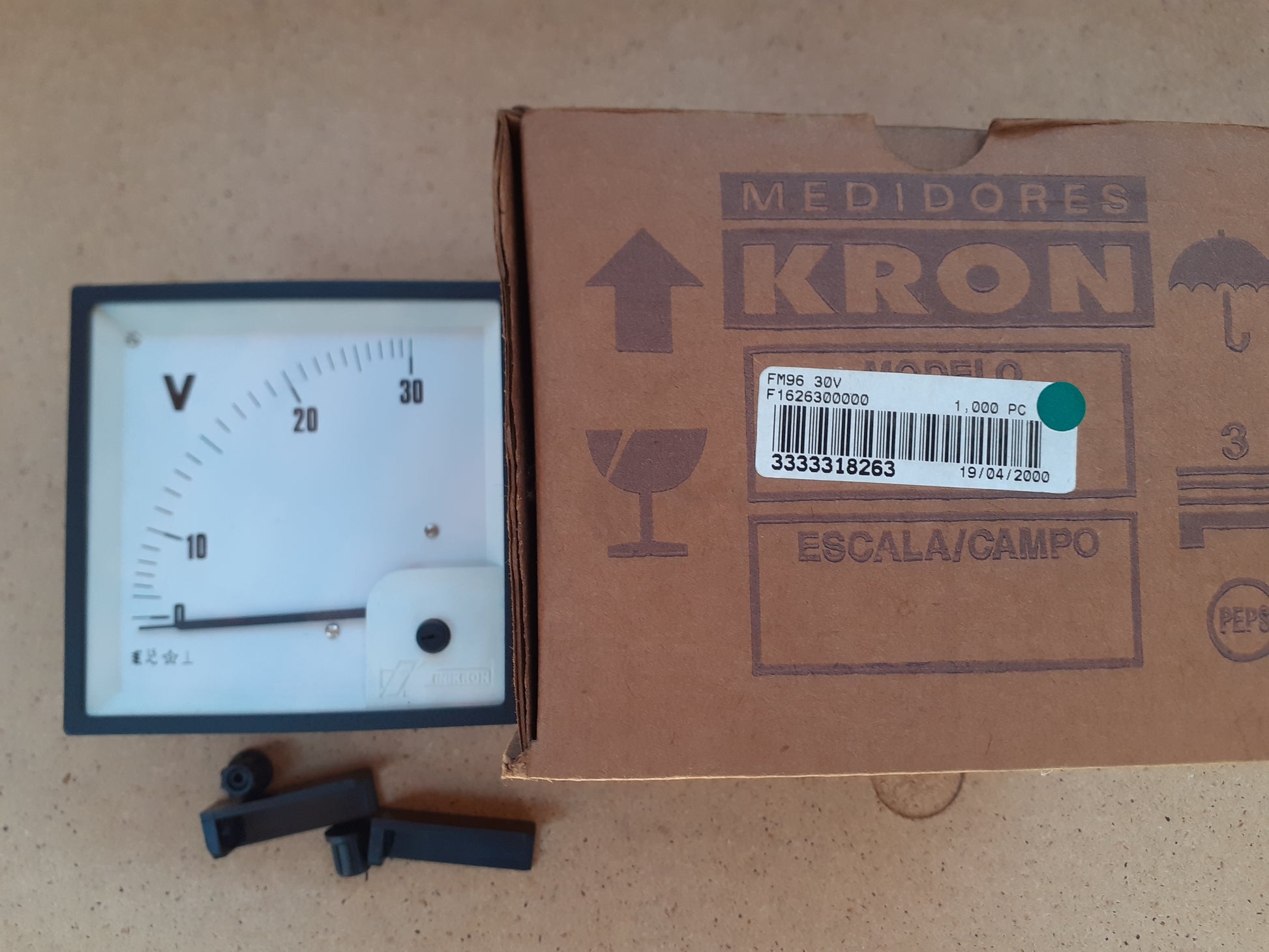 Voltimetro Kron FM96 30V
