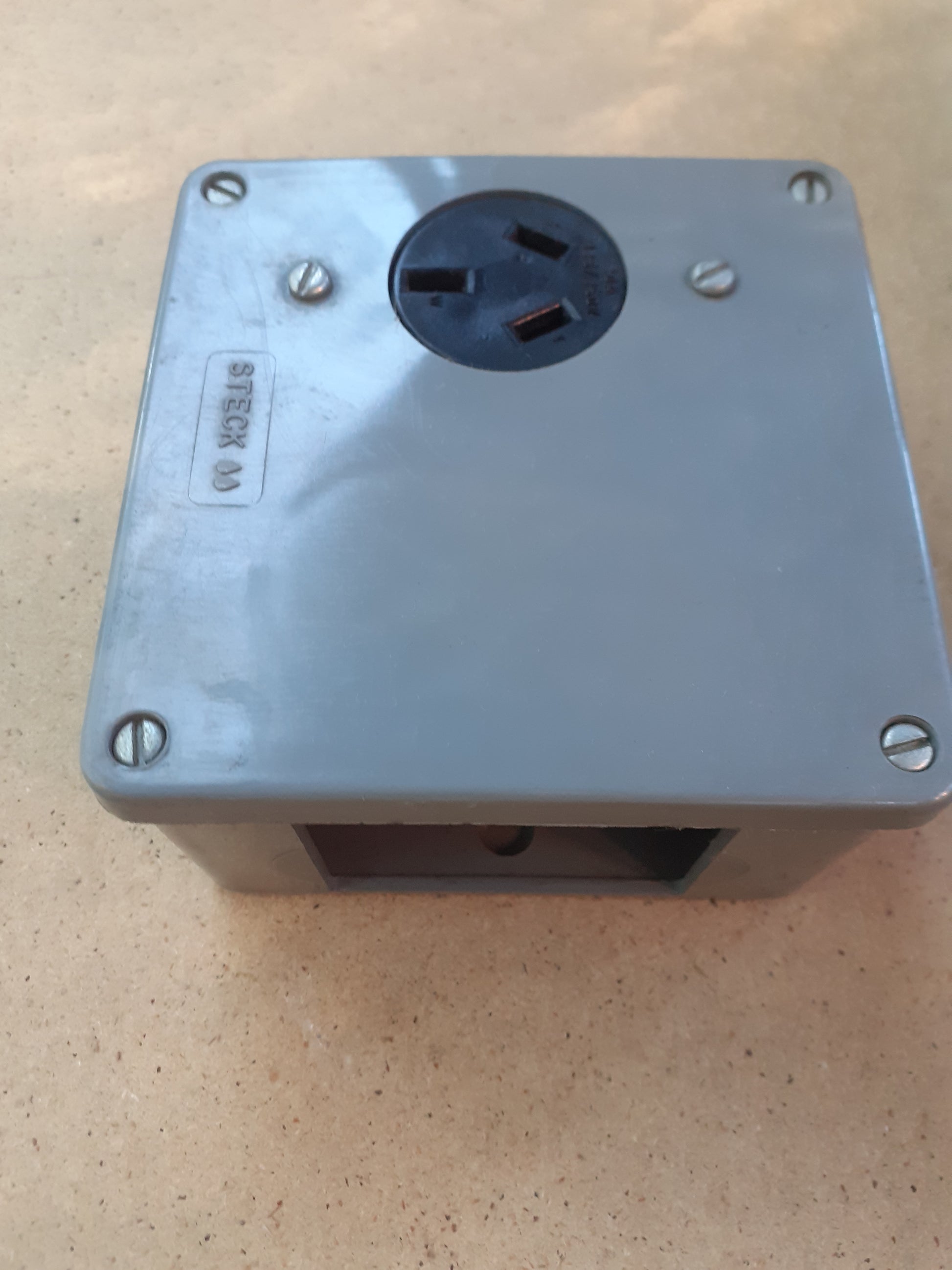 Caixa Steck S-309