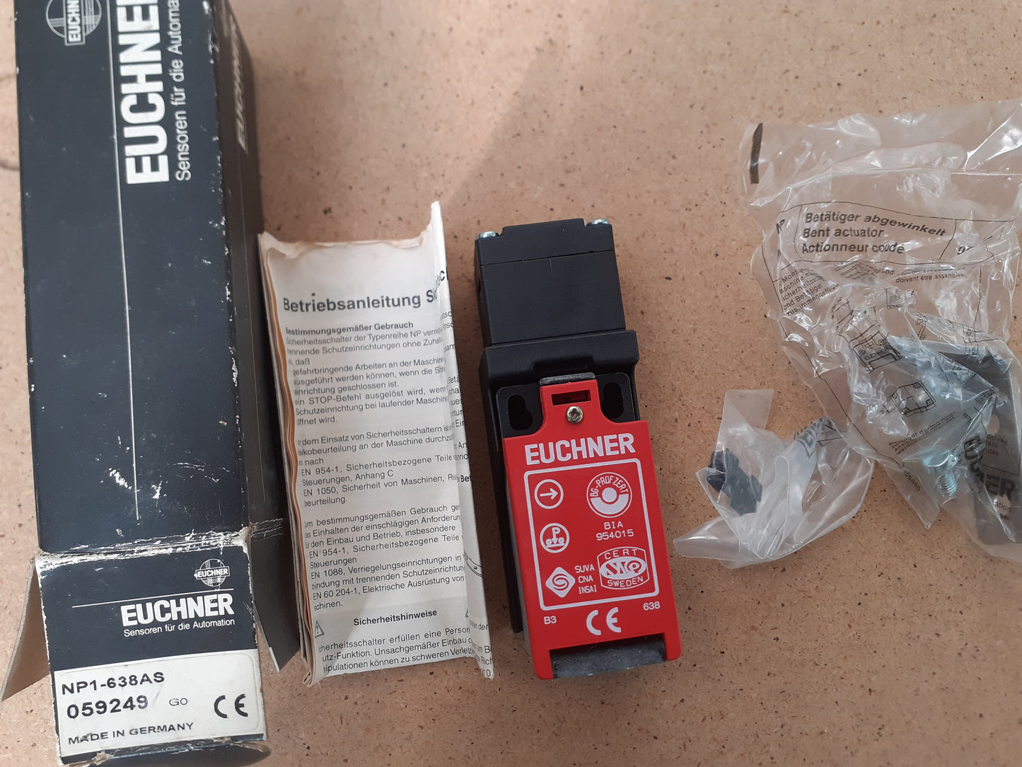 Chave de seguranca Euchner NP1-638AS