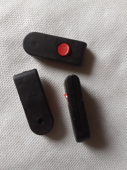Interruptor Lorenzetti preto com botao vermelho