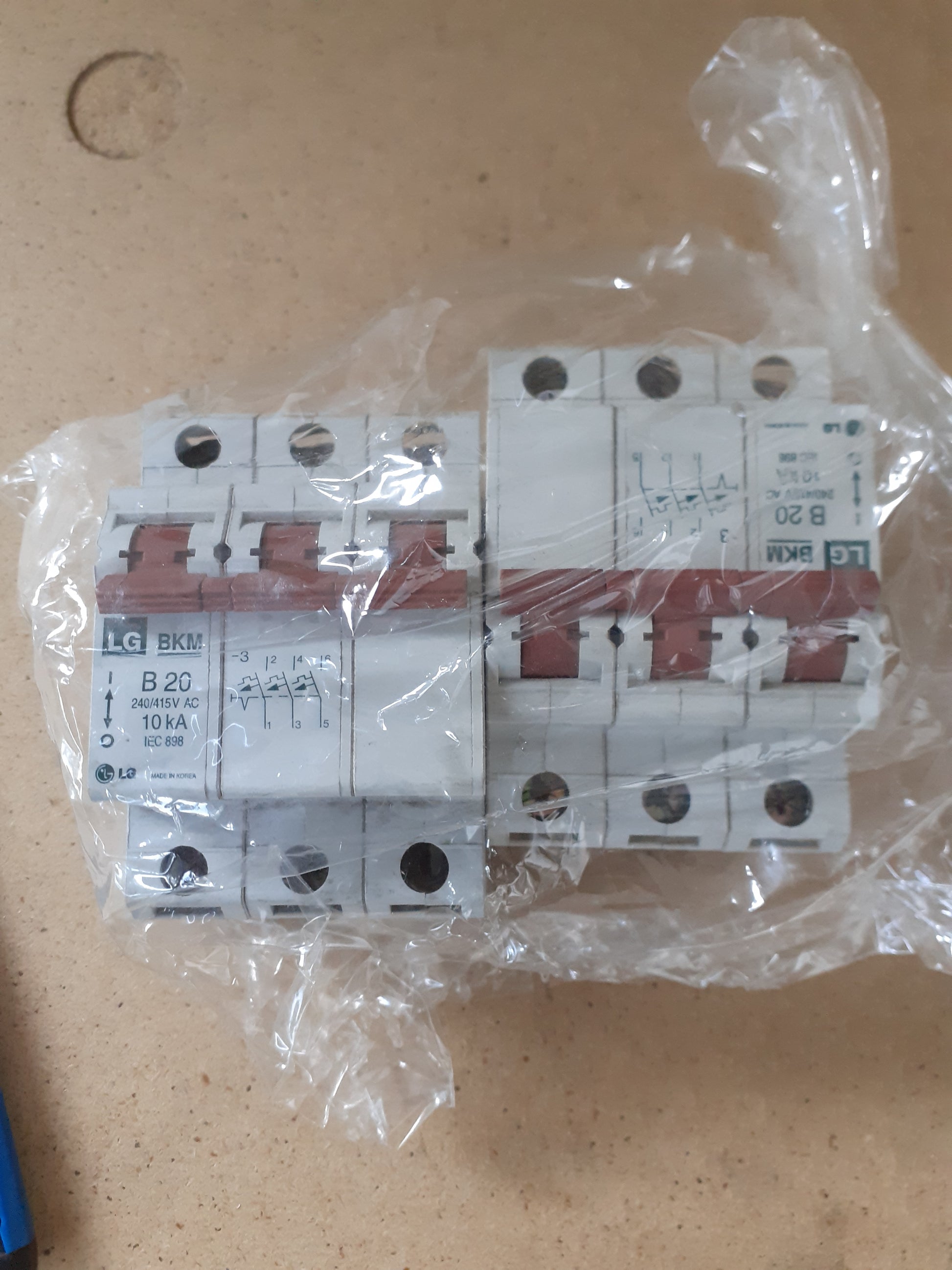 Disjuntor LG DIN BKM 3p20A