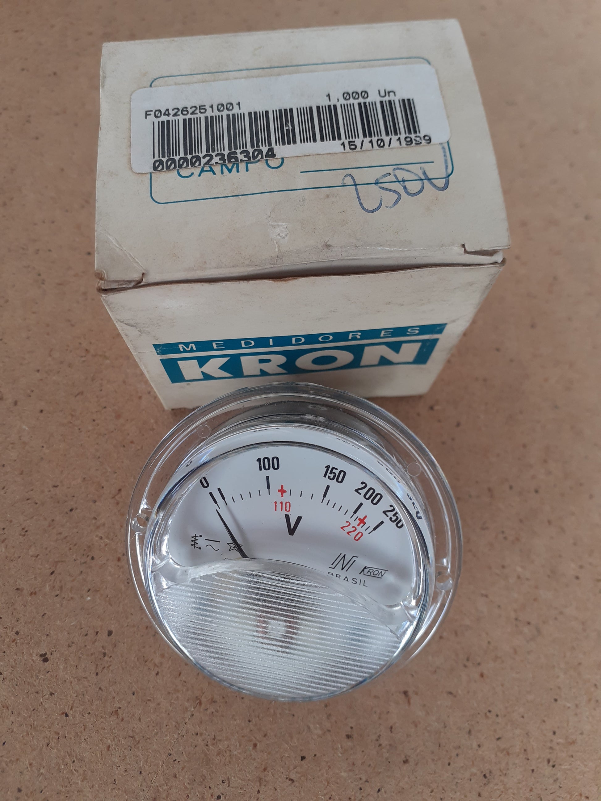 Voltimetro Kron TO65 250V